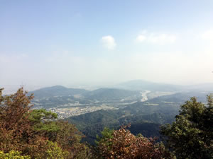 西龍王山の山頂付近より、徳島方面を望む！